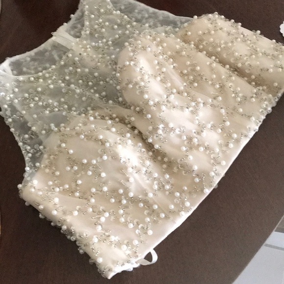 Top - Picture 1 of 4